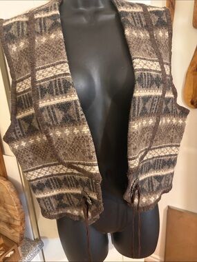 Woolrich Brown and Cream Patterned Wool Vest